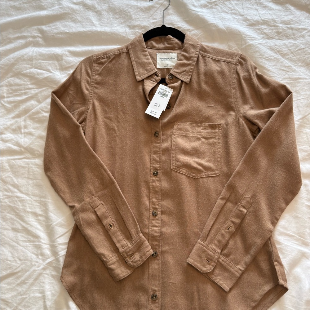 Abercrombie & Fitch Women's Button-Down Shirt in Camel Brown